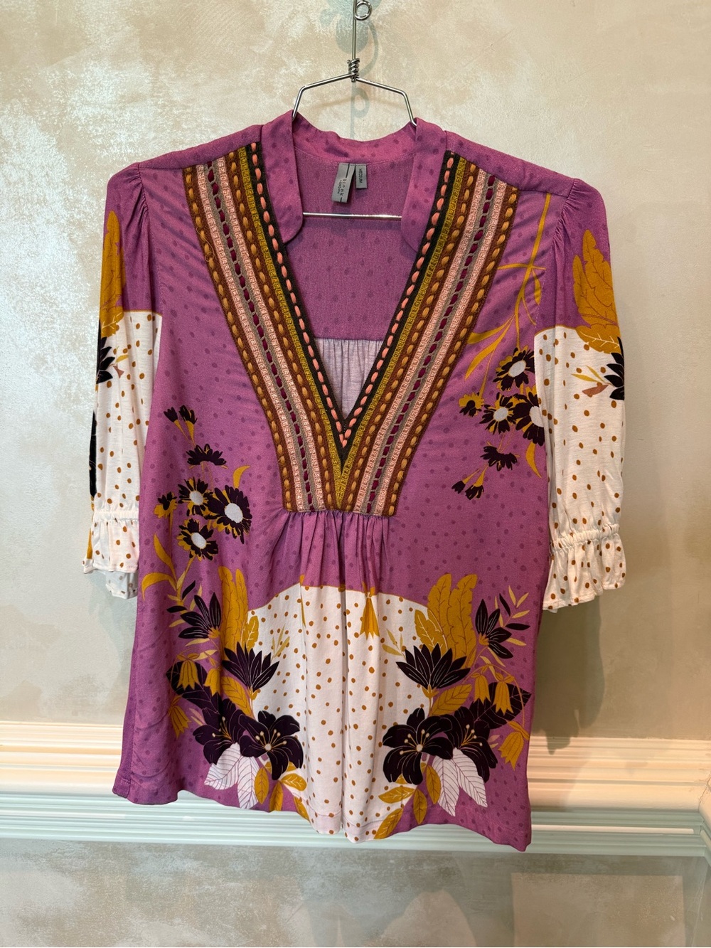 Boho V‑Neck Floral Tunic in Lavender and White